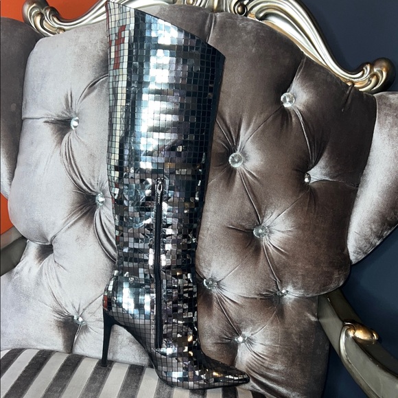 🪩 THE REFLECTION OF PERFECTION 👑 Azalea Wang "Showstopper" Mirror Mosaic Boots 🪩 - Picture 7 of 12